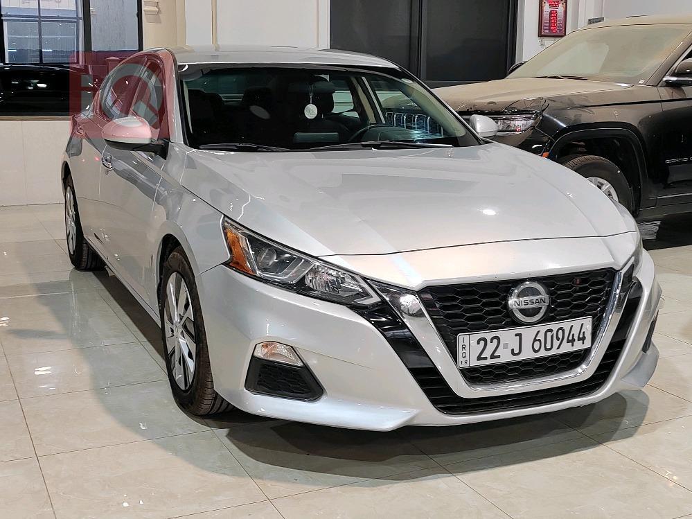 نیسان ئەلتیما